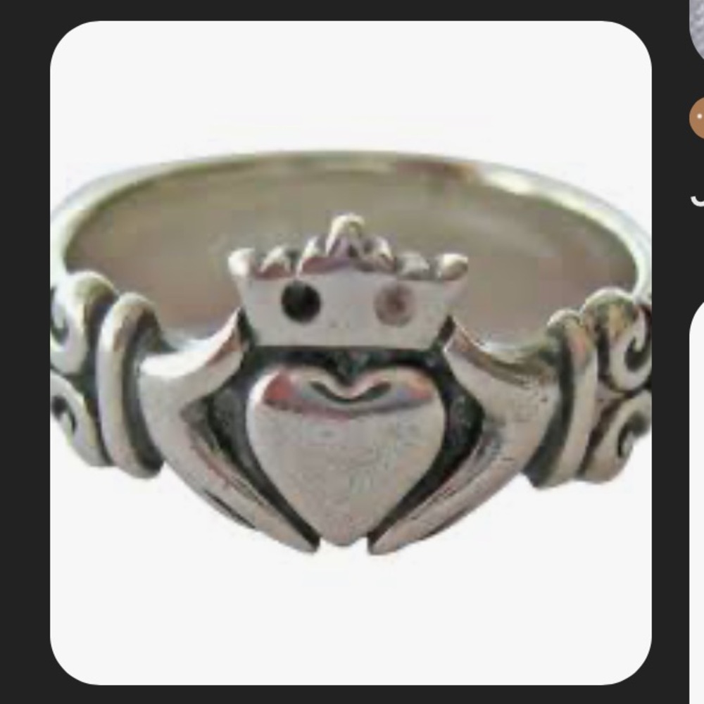 Retired James Avery Heart Crown Claddagh Ring